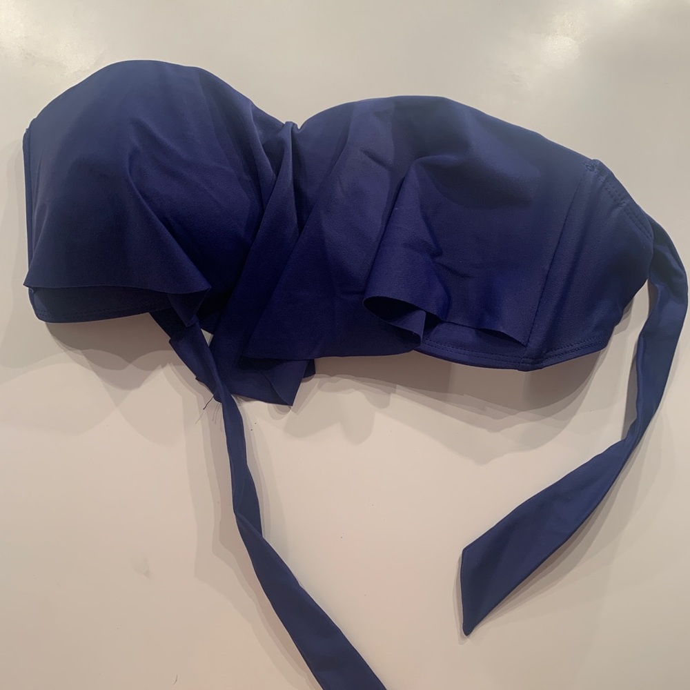 Strapless bathing suit